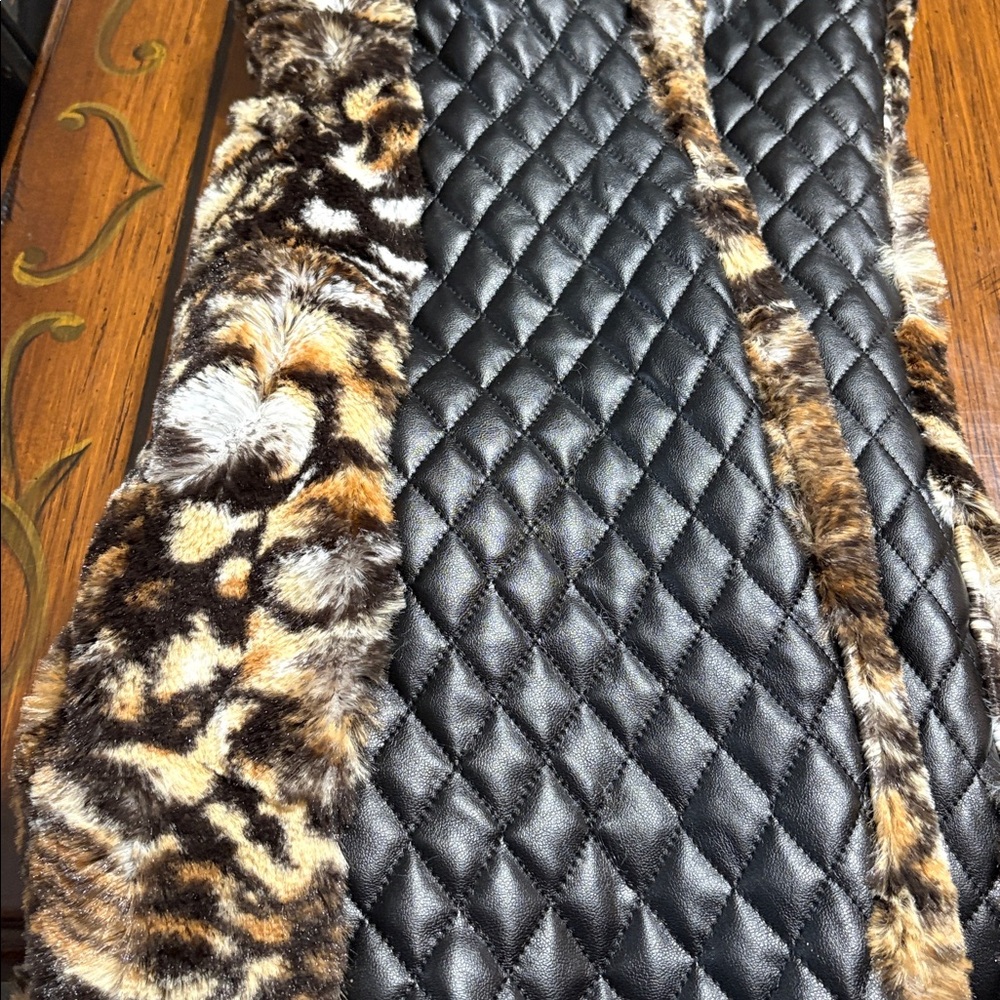 Adrienne Landau Brown and Black Faux Fur Vest - Picture 13 of 14